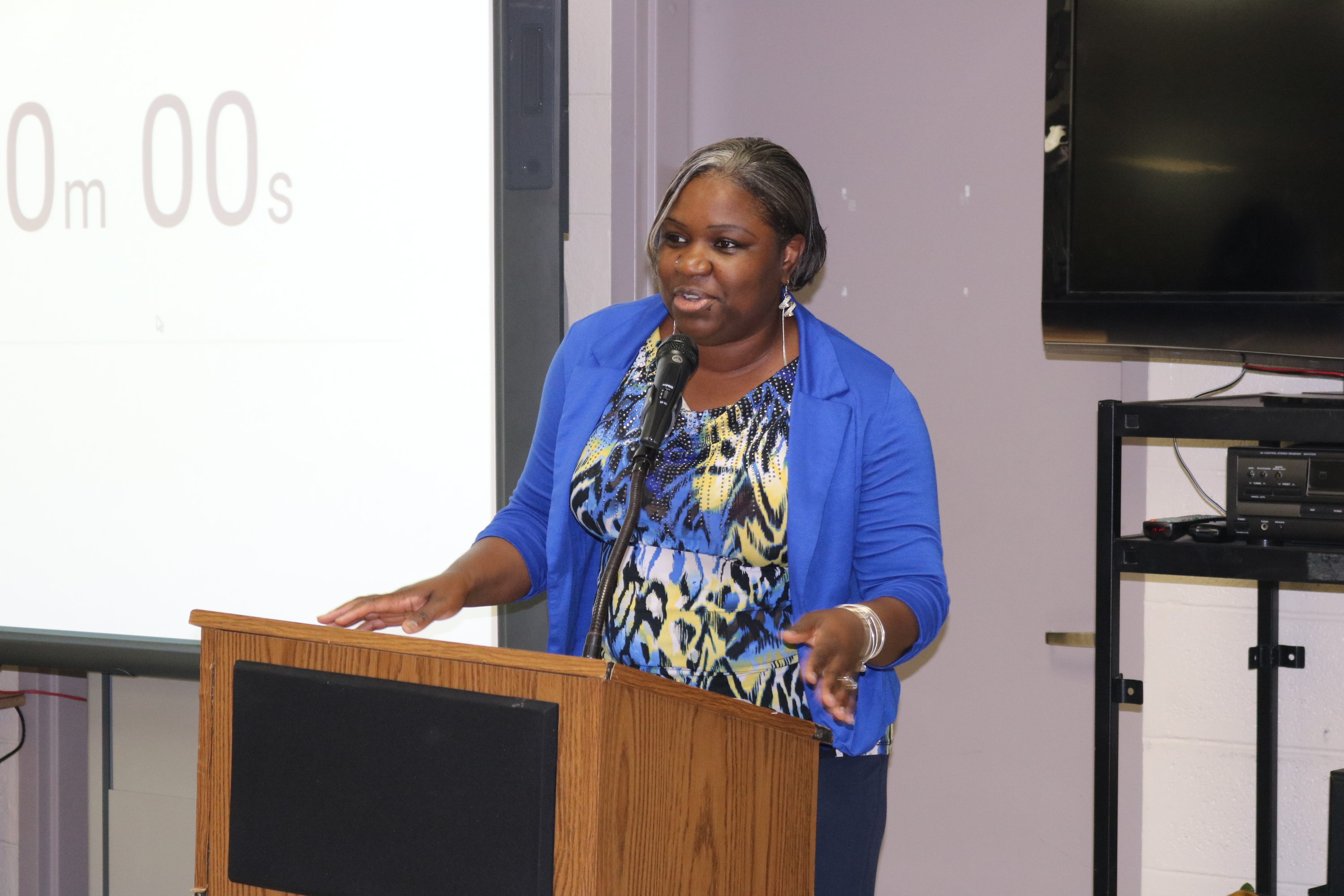 State STEM Director Shamika Williams - Henley gives remarks.jpg